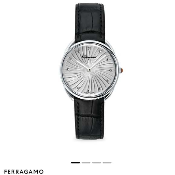NEW Ferragamo Cuir Stainless Steel & Leather-Strap
Watch - Picture 2 of 8